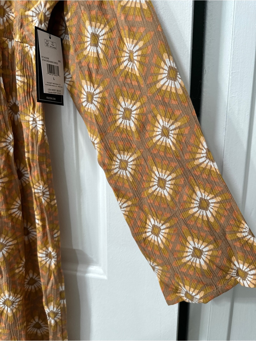 NWT Volcom Mustard Floral Star Dreamer Dress - Picture 5 of 9